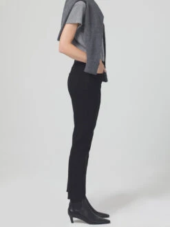 CITIZENS OF HUMANITY Jolene High Rise Slim Jean - Plush Black 9 CITIZENS OF HUMANITY Jolene High Rise Slim Jean - Plush Black -MOTHER || FRAME || RAILS Sales Store 2027 1149 JOLENE 27 PLUSH BLACK 5644 FINISHED