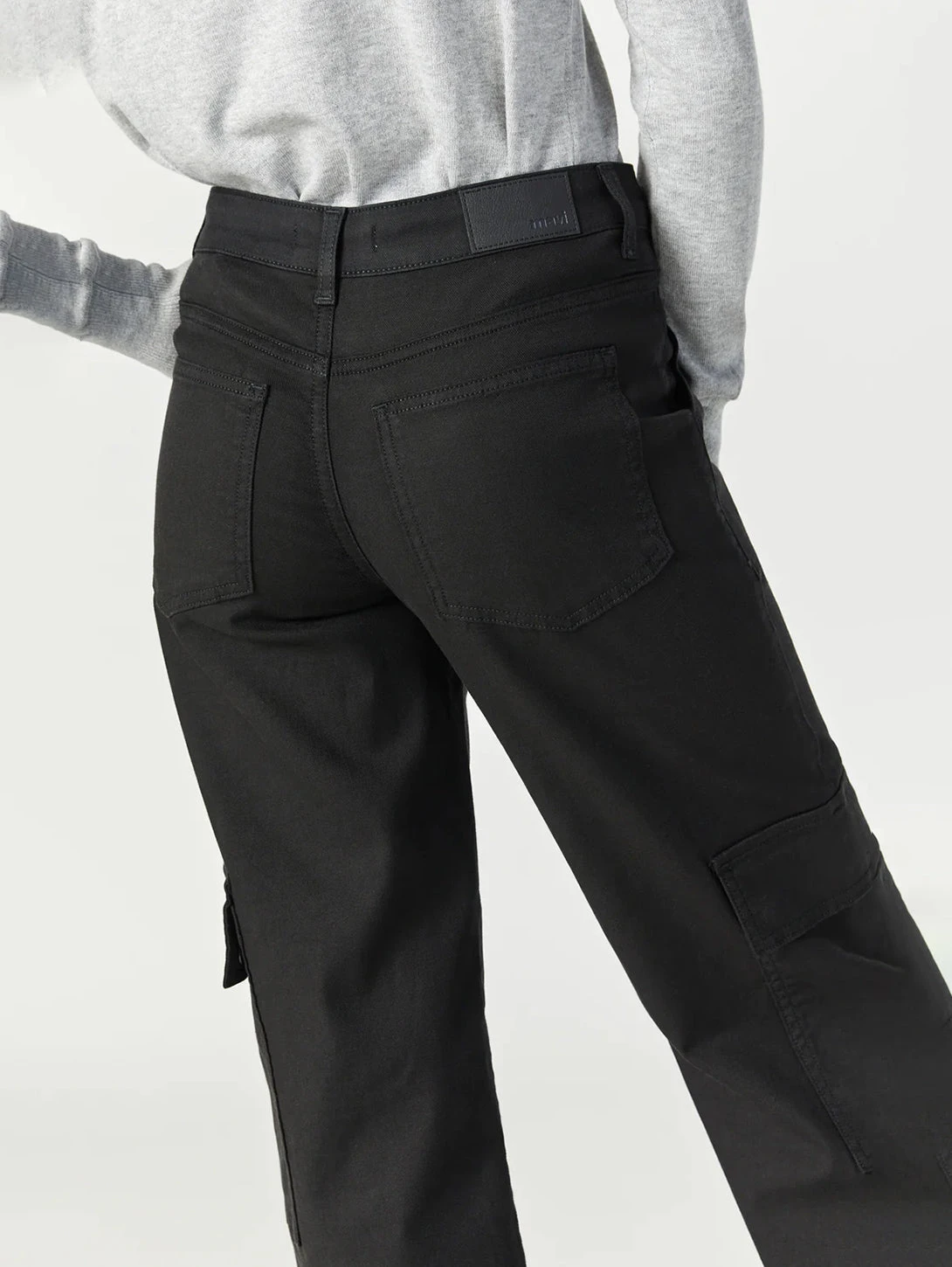 Mavi Alva Cargo Pant - Black Luxe Twill 7 Mavi Alva Cargo Pant - Black Luxe Twill - Image 5