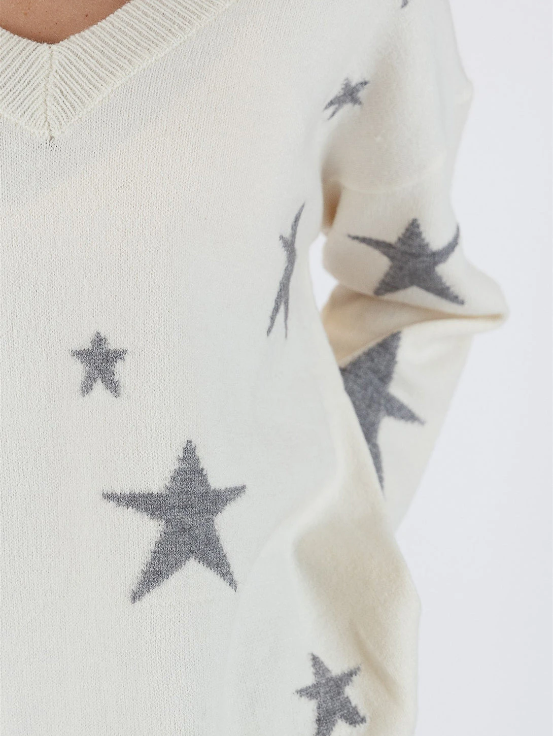 Shelly Star Sweater - White/Grey 8 Shelly Star Sweater - White/Grey - Image 6