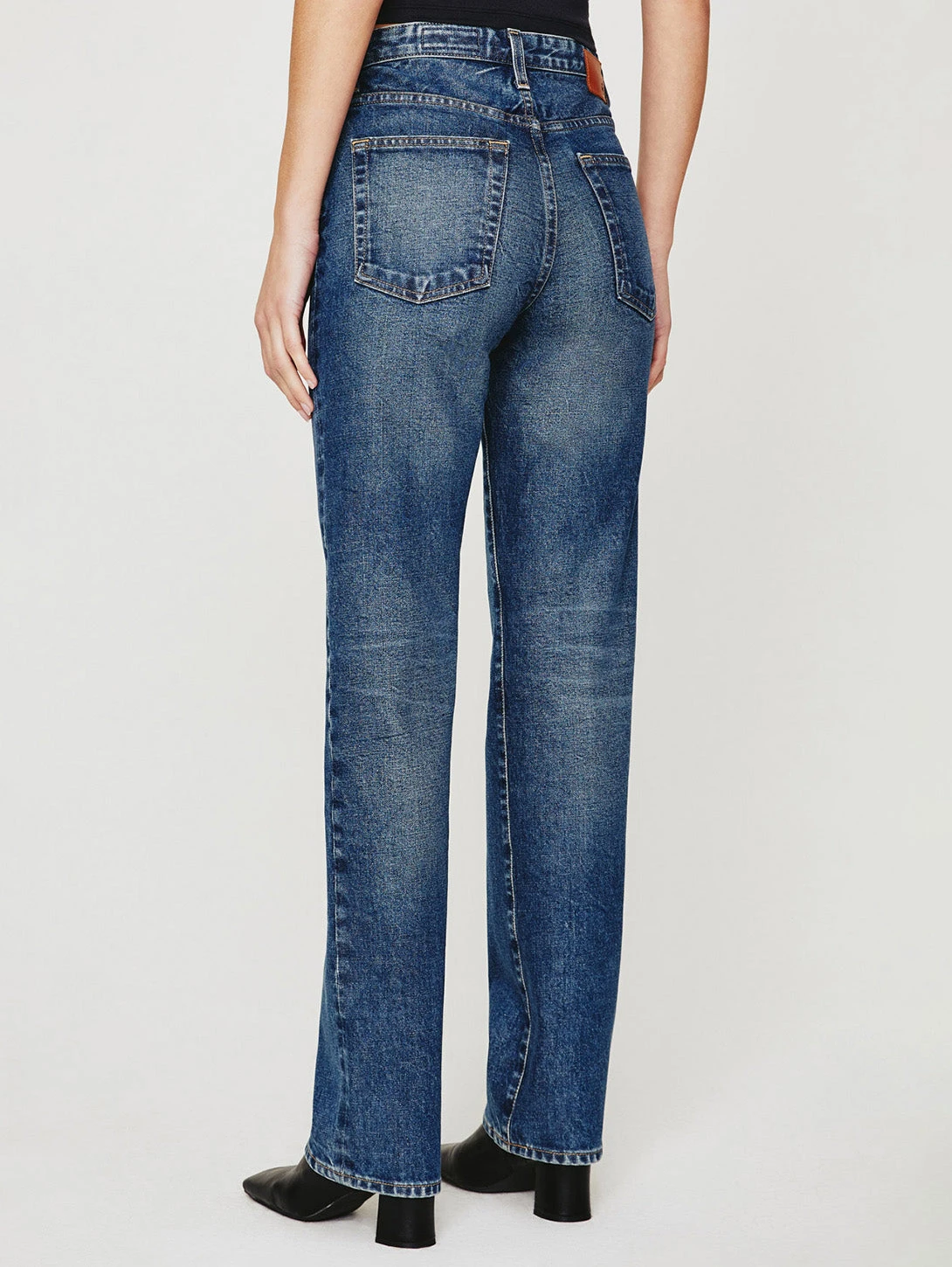 AG Jeans Saige High Rise Straight Jean - Brownstone 4 AG Jeans Saige High Rise Straight Jean - Brownstone - Image 2