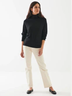 Merino Turtleneck Sweater - Black -MOTHER || FRAME || RAILS Sales Store W116T01L 001 136536 800x e51d0a62 2d58 45d7 acd6 a63456c860fd