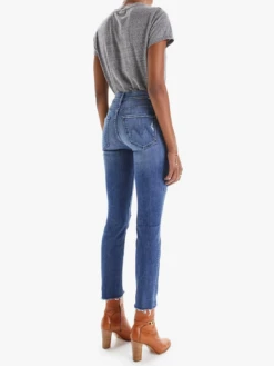 MOTHER Mid Rise Dazzler Ankle Jean - Weekend Warrior -MOTHER || FRAME || RAILS Sales Store WEEKENDWARRIOR MIDRISEDAZZLERANKLEFRAY 1906 104 WKW 01912 1780x 027d65ca 0368 40b1 a6e3 d43f2d66498a