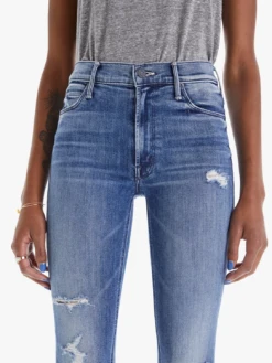 MOTHER Mid Rise Dazzler Ankle Jean - Weekend Warrior -MOTHER || FRAME || RAILS Sales Store WEEKENDWARRIOR MIDRISEDAZZLERANKLEFRAY 1906 104 WKW 01916 1500x 72edd626 1a21 4a62 aa05 f8936594b25f