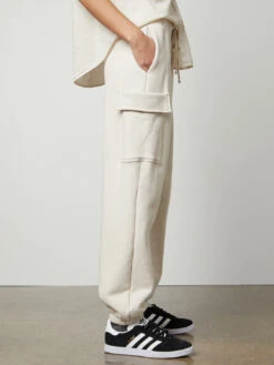 Velvet Lumi Fleece Cargo Pant 6 Velvet Lumi Fleece Cargo Pant -MOTHER || FRAME || RAILS Sales Store autumn flc lumi06 crescent shannon06 oat 0023