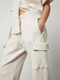 Velvet Lumi Fleece Cargo Pant 8 Velvet Lumi Fleece Cargo Pant -MOTHER || FRAME || RAILS Sales Store autumn flc lumi06 crescent shannon06 oat 0033